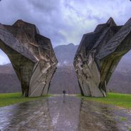 苍蓝星风雪波凯村