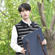 屎呆马戏团.丁程鑫