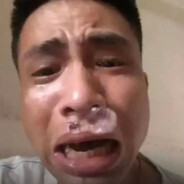 她眼眸中隐约的是孤寂