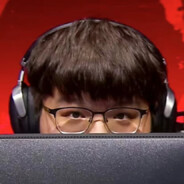 偶像王虎先辈擅长倒地举盾