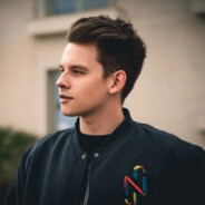 别把情绪写在脸上