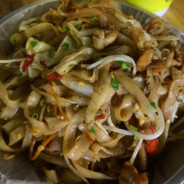 爱吃老友粉的黑猪111