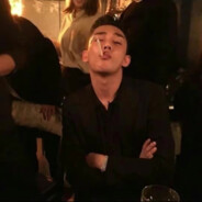 干拉然后刷抖音