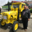 me compre un tractor amarillo!!!