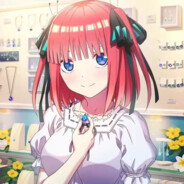 女子低头不见脚尖，便已是人间绝色