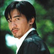 在巴斯养老的小王