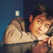 天津金发背头少年