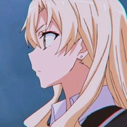 她喜欢吃马卡龙